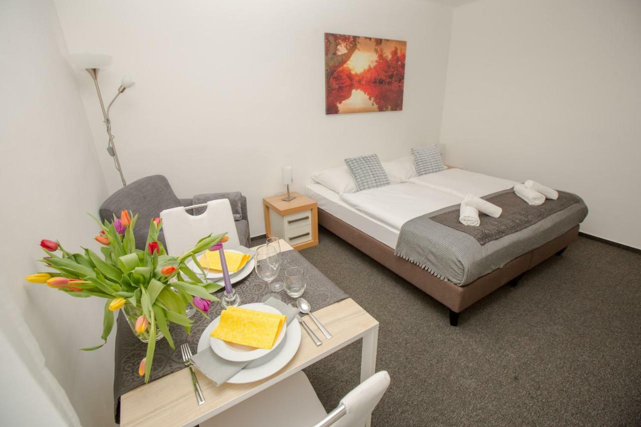 Hotel Blue Apartment ブラチスラヴァ エクステリア 写真