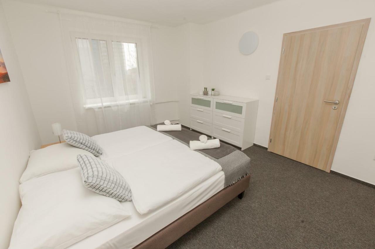 Hotel Blue Apartment ブラチスラヴァ エクステリア 写真