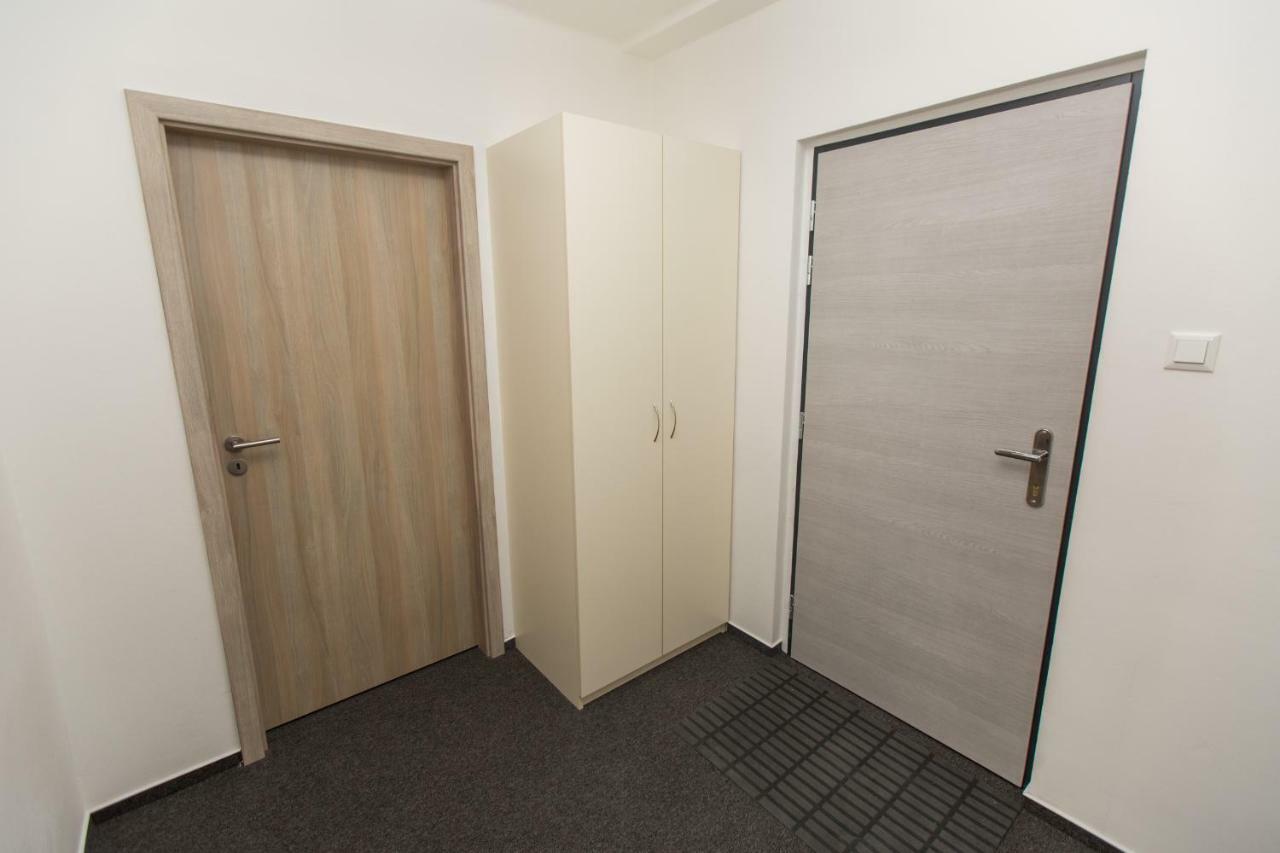 Hotel Blue Apartment ブラチスラヴァ エクステリア 写真