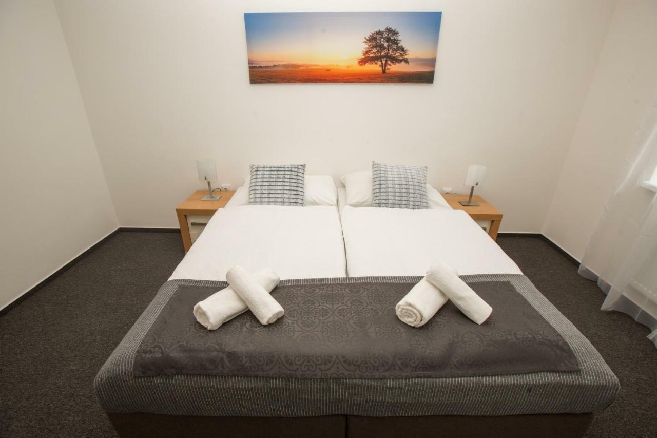 Hotel Blue Apartment ブラチスラヴァ エクステリア 写真