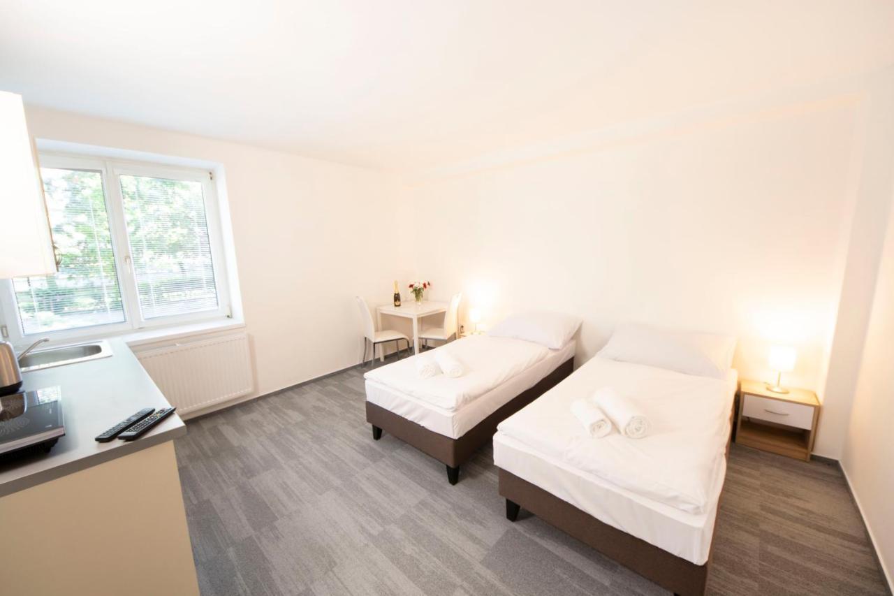 Hotel Blue Apartment ブラチスラヴァ エクステリア 写真