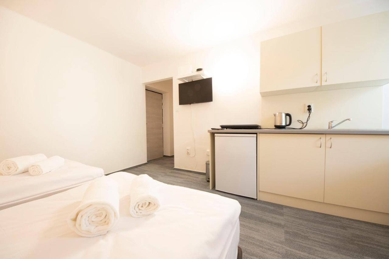 Hotel Blue Apartment ブラチスラヴァ エクステリア 写真